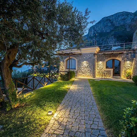 Tenuta Dell'al.ma. * Amalfi