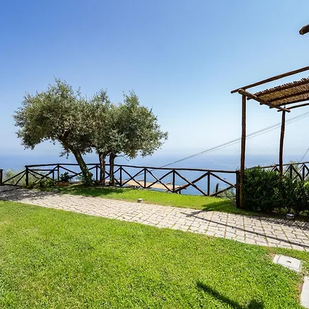 Tenuta Dell'al.ma. Guest house