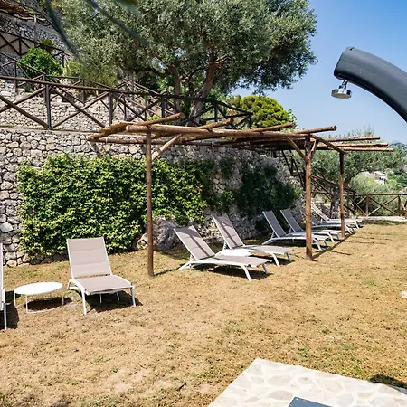 Tenuta Dell'al.ma. Guest house *