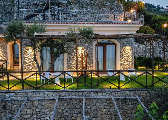 Tenuta Dell'al.ma. 3*